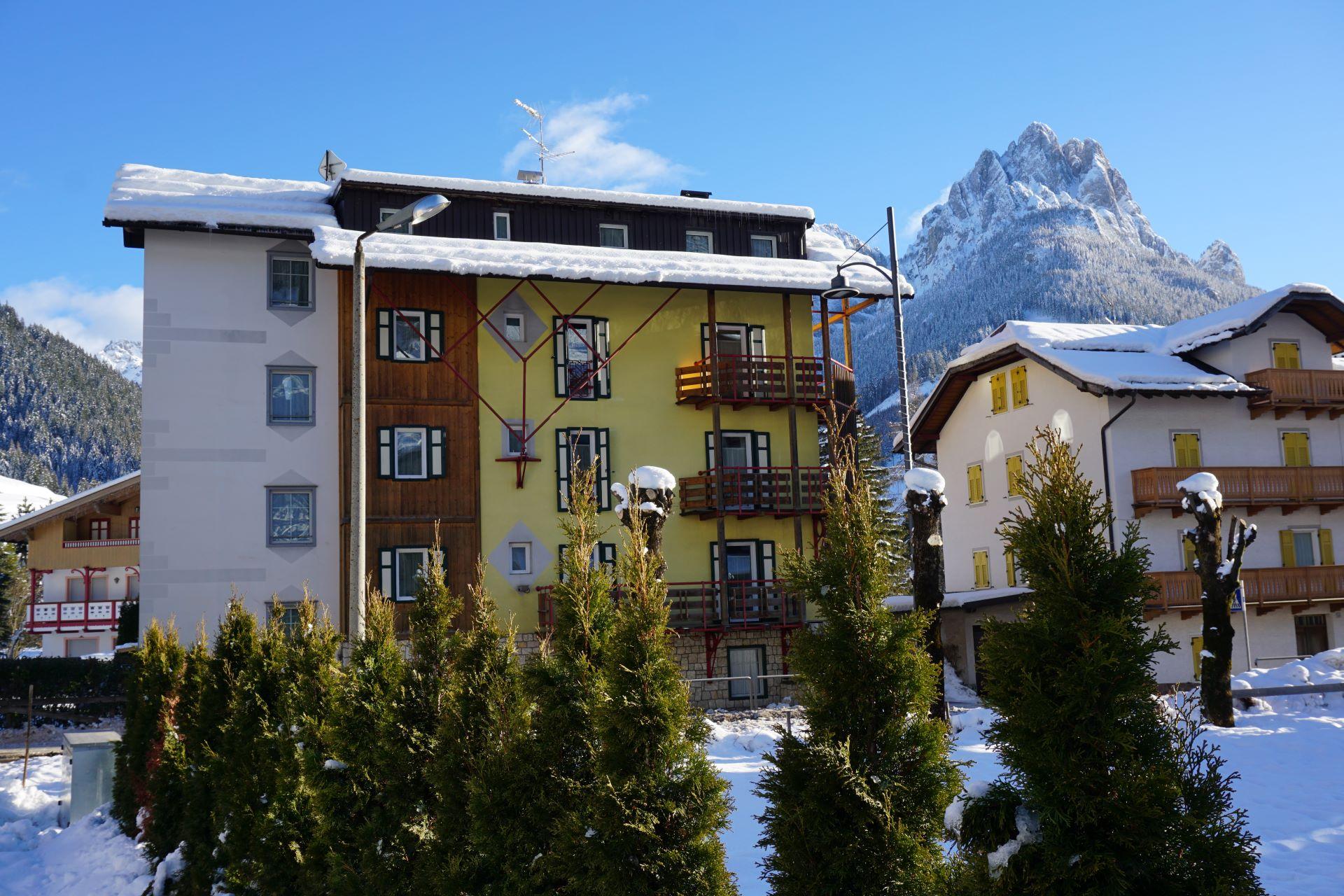 Ferienwohnungen Residence La Roggia im Pera di Fassa 