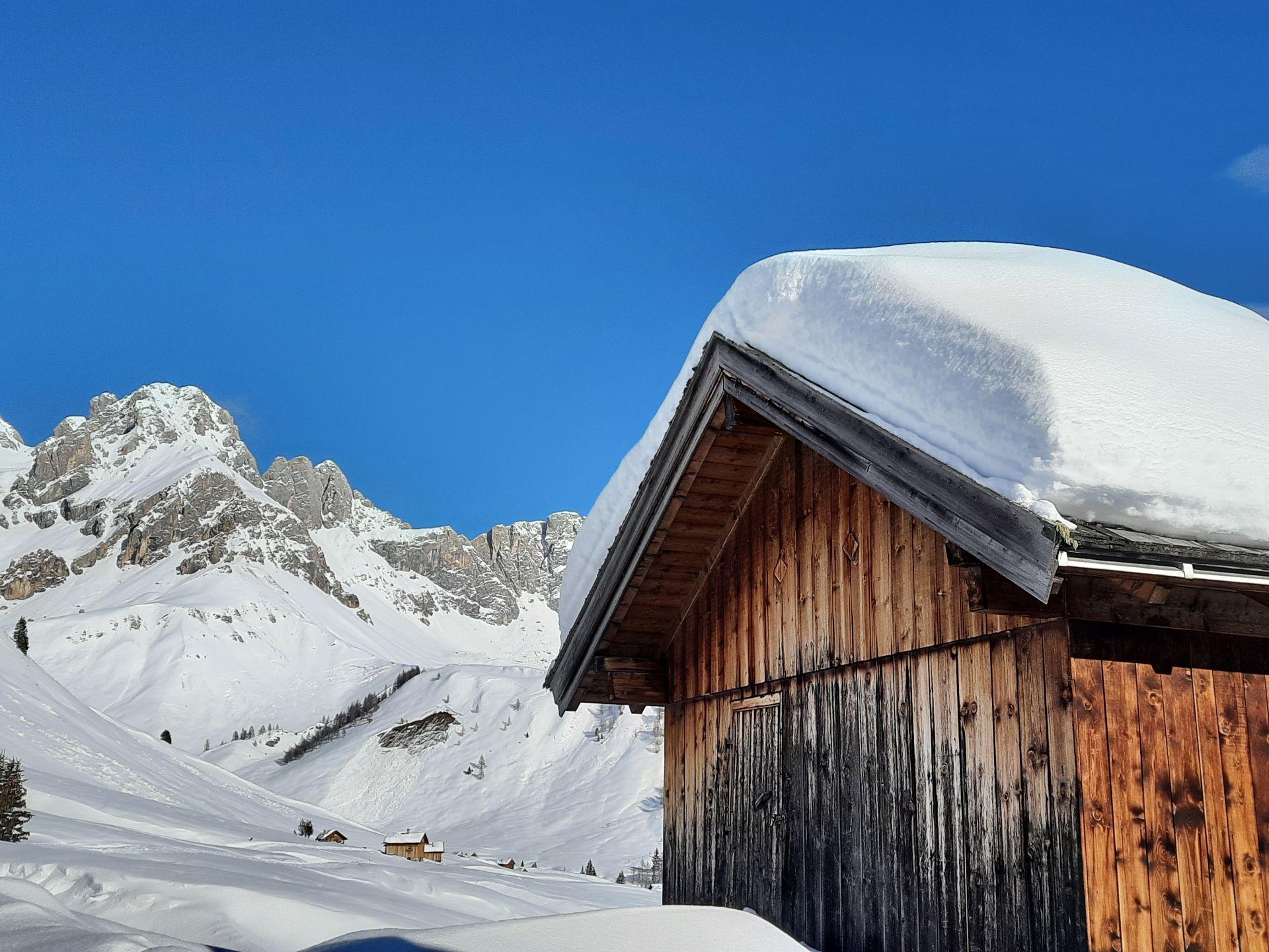 Passeggiata invernale verso il rifugio Fuciade, Val di Fassa